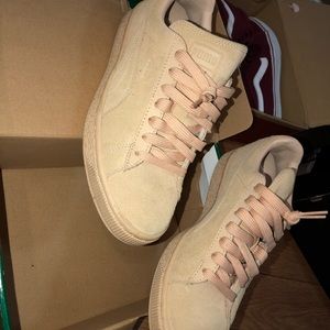 Suede Classic Tonal Jr.